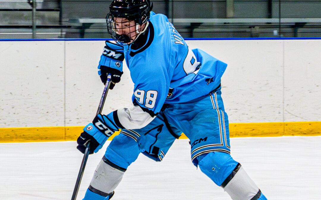 Wranglers Tender Amarillo Native Gunnar Vick
