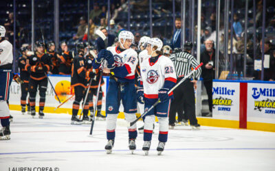 Wranglers Smash Warriors 4-2 on Home Ice to Complete Weekend Sweep